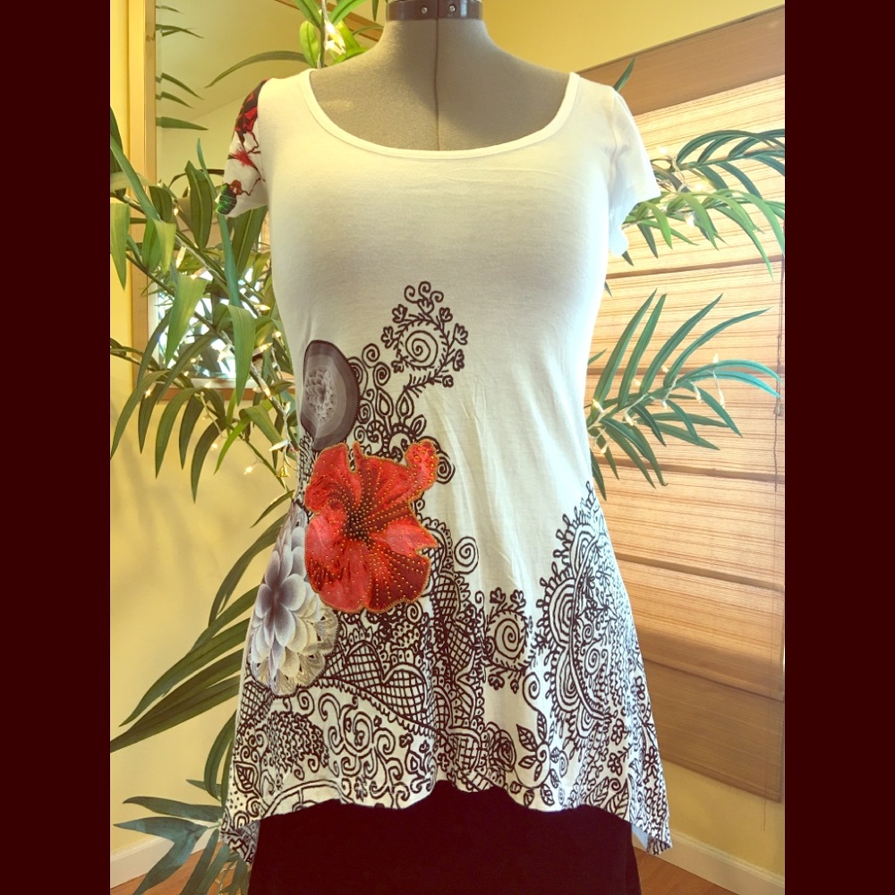 🌺 Desigual Floral Top 🌺